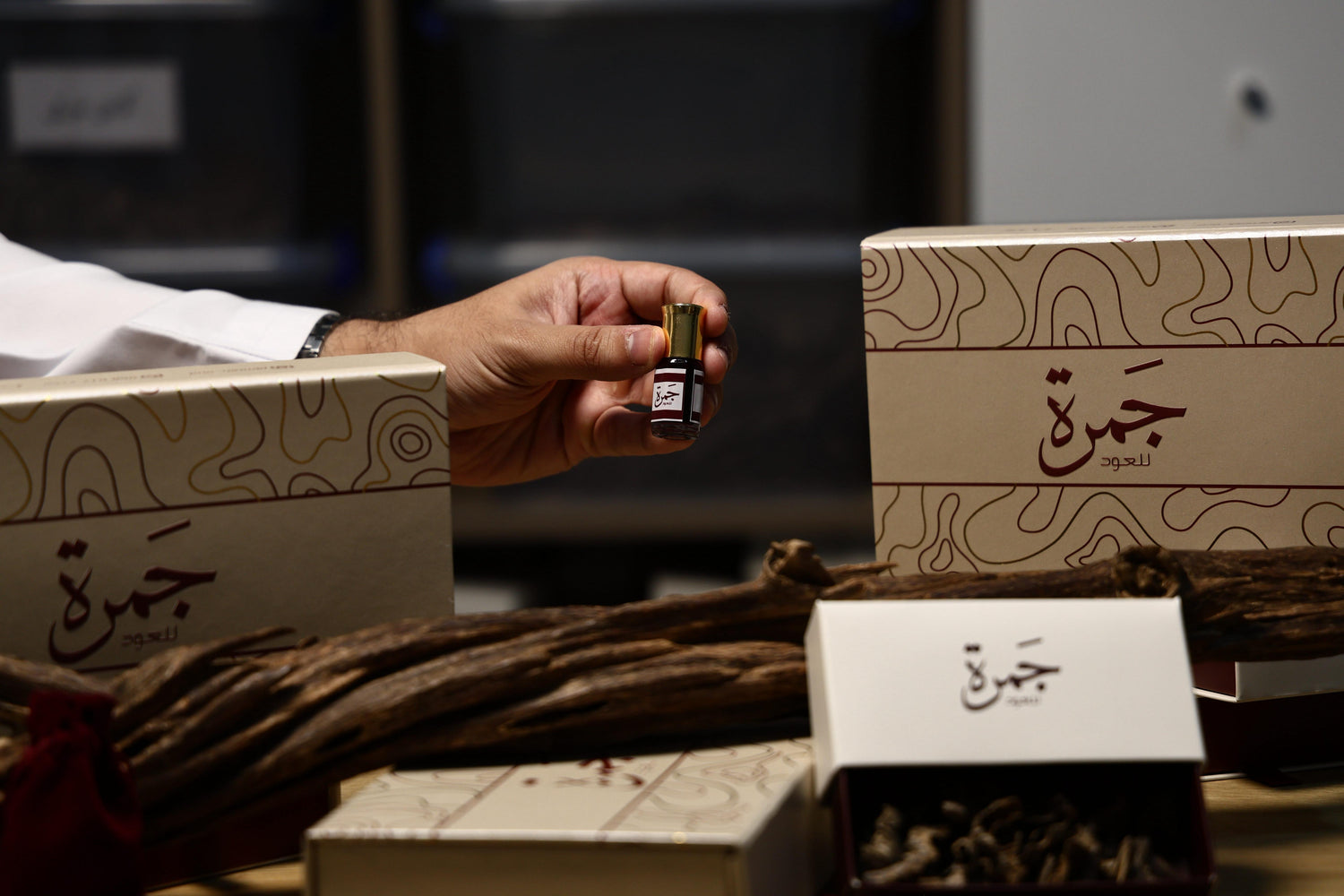ادهان العود